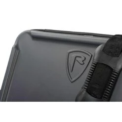 Fox Rage Voyager Medium Camo Welded Bag 11 Fox Rage Voyager Medium Camo Welded Bag -Vissen Product Winkel 1524598Rage Voyager Medium Camo Welded Bag 1